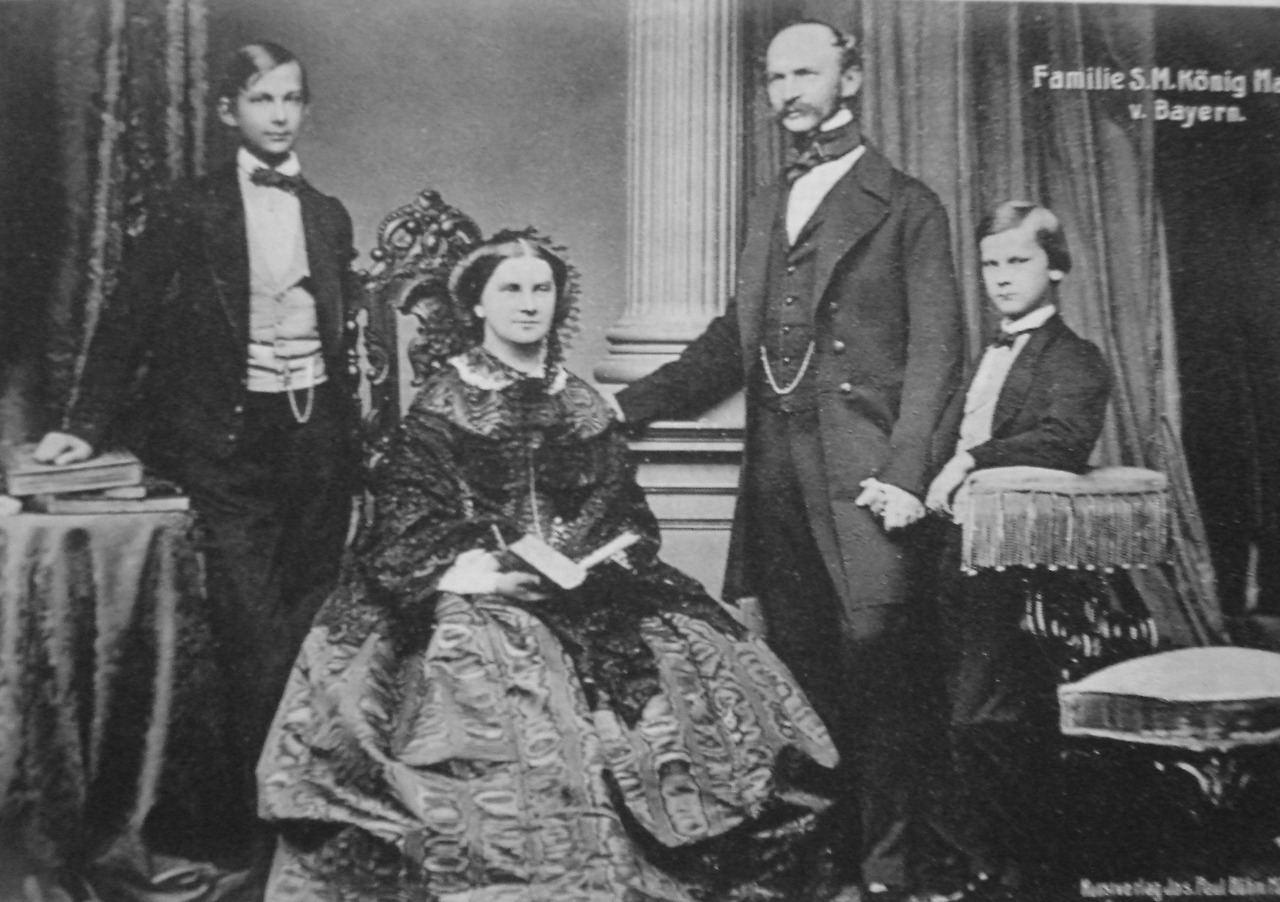 Maximilian_II_of_Bavaria_with_his_family.jpg