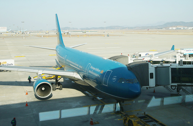 15스토리 베트남 여인의 남편이 된 사연_ 베트남항공_필수.jpg