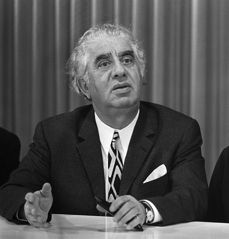 Aram_Khachaturian_1971.jpg