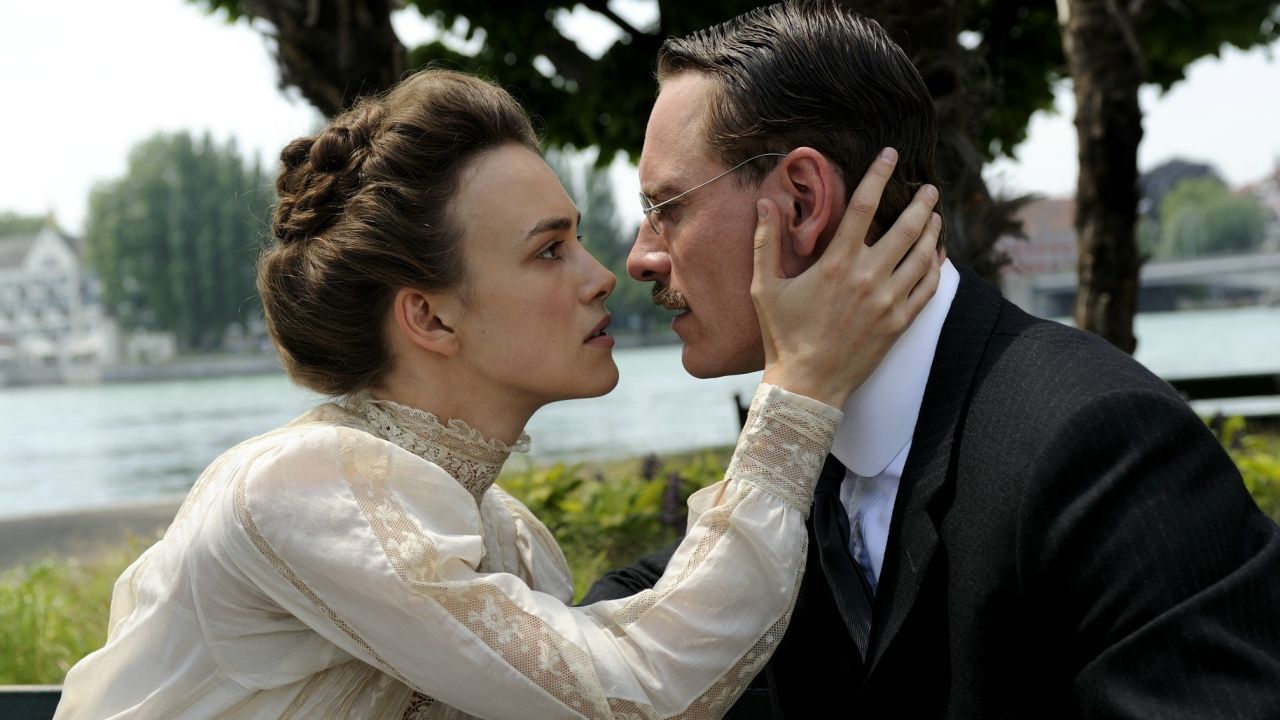 111122083346-dangerous-method-keira-knightley-michael-fassbender.jpg