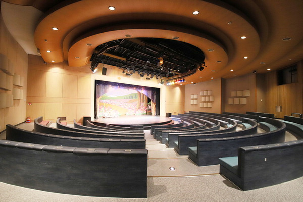 부산문화회관 사랑채극장.jpg