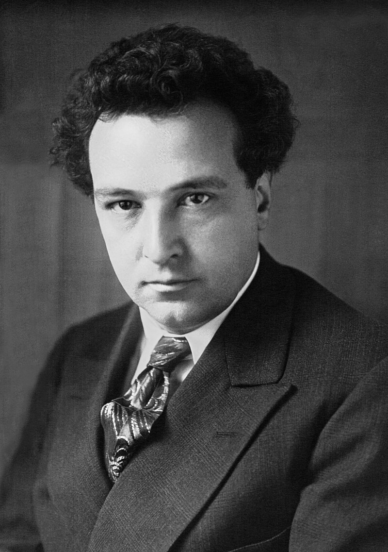 Arthur_Honegger_b_Meurisse_1928.jpg