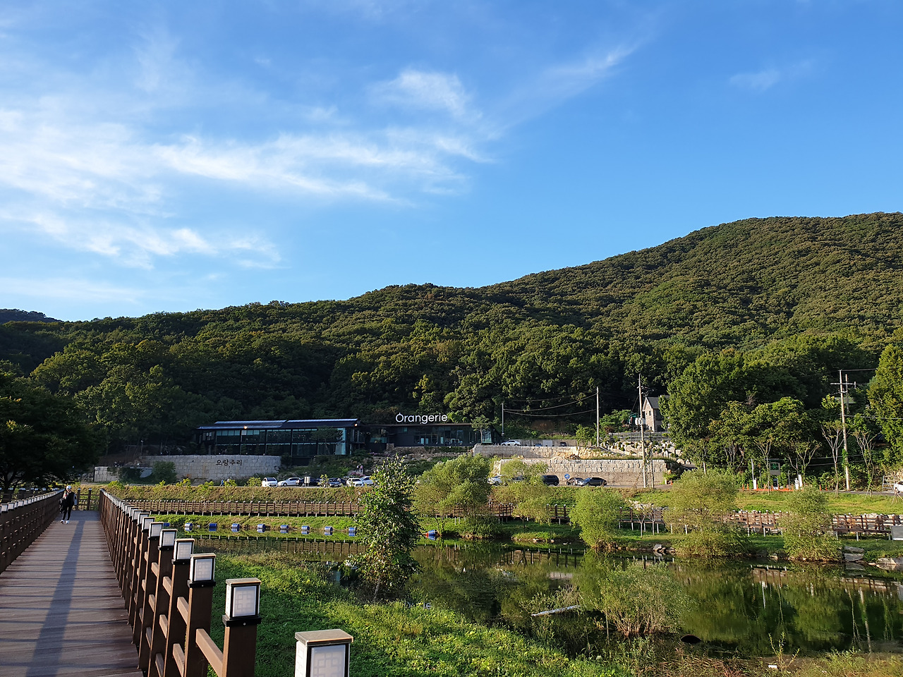 커피_카페_오랑주리_양주_마장호수_출렁다리_자연 (19).jpg