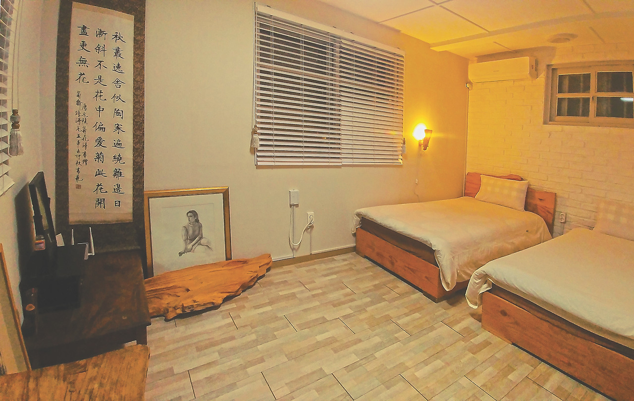 게스트하우스 객실.jpg