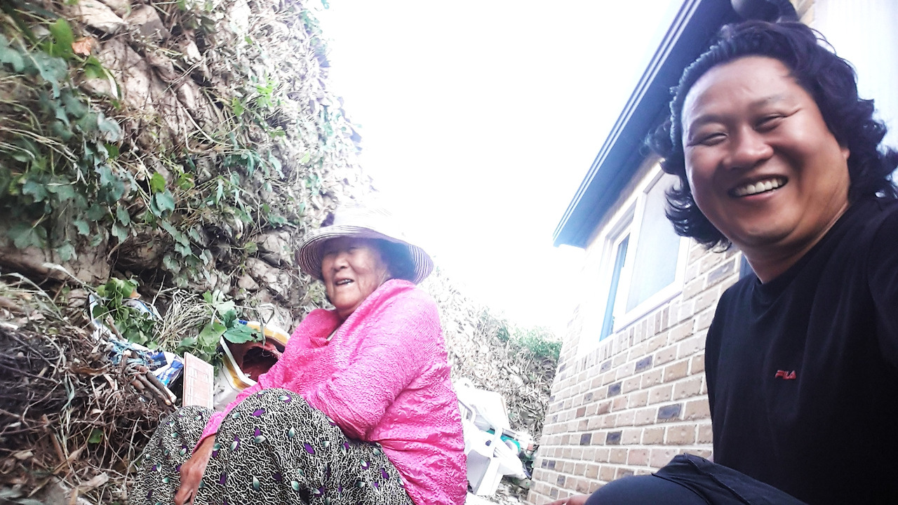 부삭 앞에서2.jpg