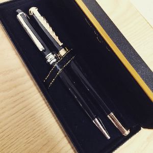 공모] 홍함표 한 쌍의 펜.jpg