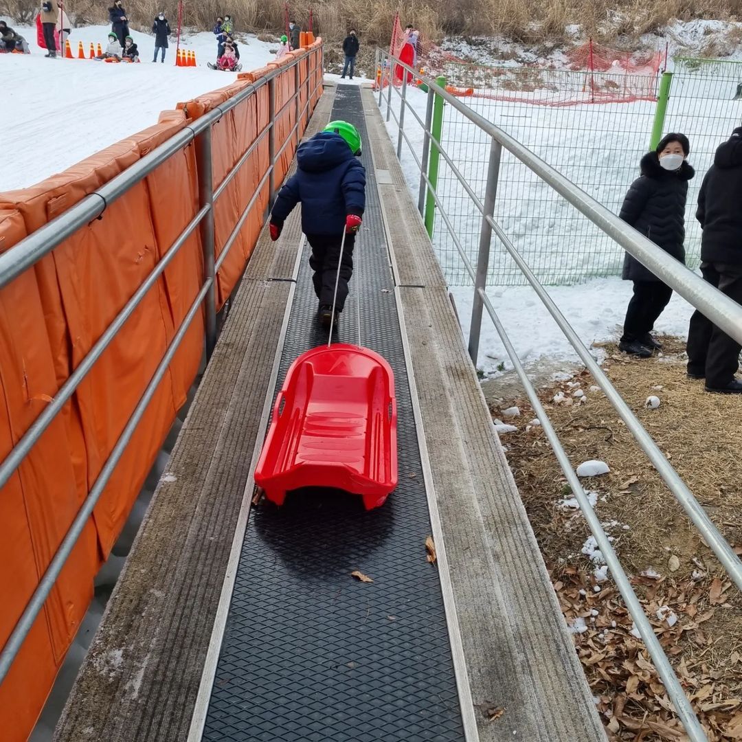 0120_ 지산리조트눈썰매장_@justdoithey (2).jpg