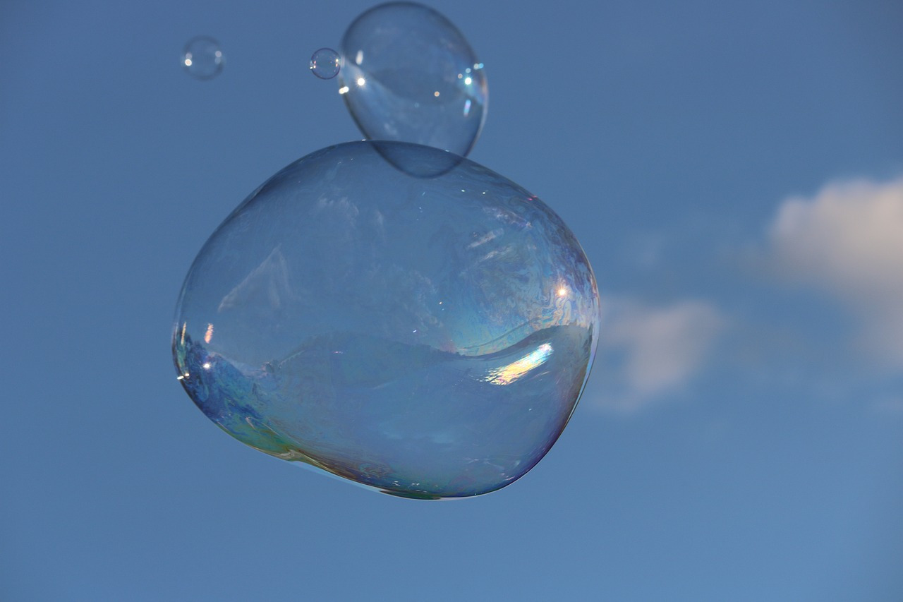 bubble-3392376_1280.jpg