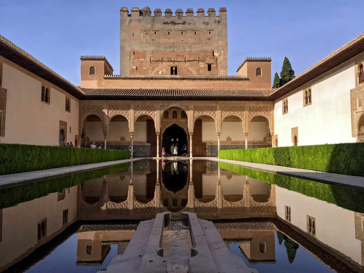 alhambra_spain_granada_andalusia_architecture_historical_muslim_city-489227.jpg