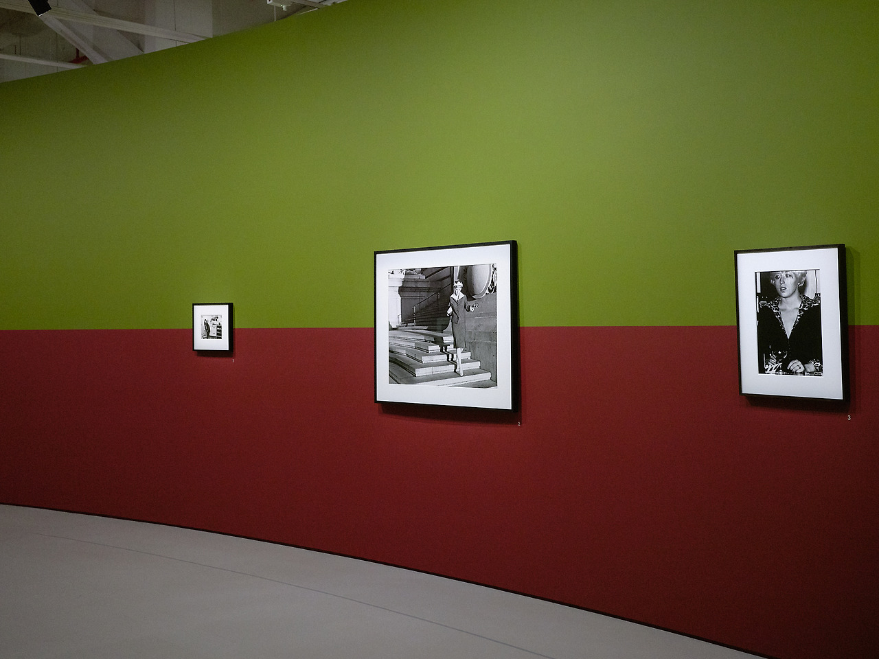 이미지_03_%22무제 영화 스틸%22_설치 전경.jpg