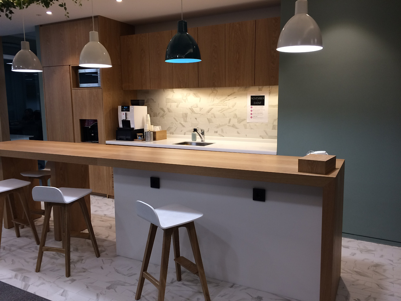 2017-11-15 19.03.09.jpg