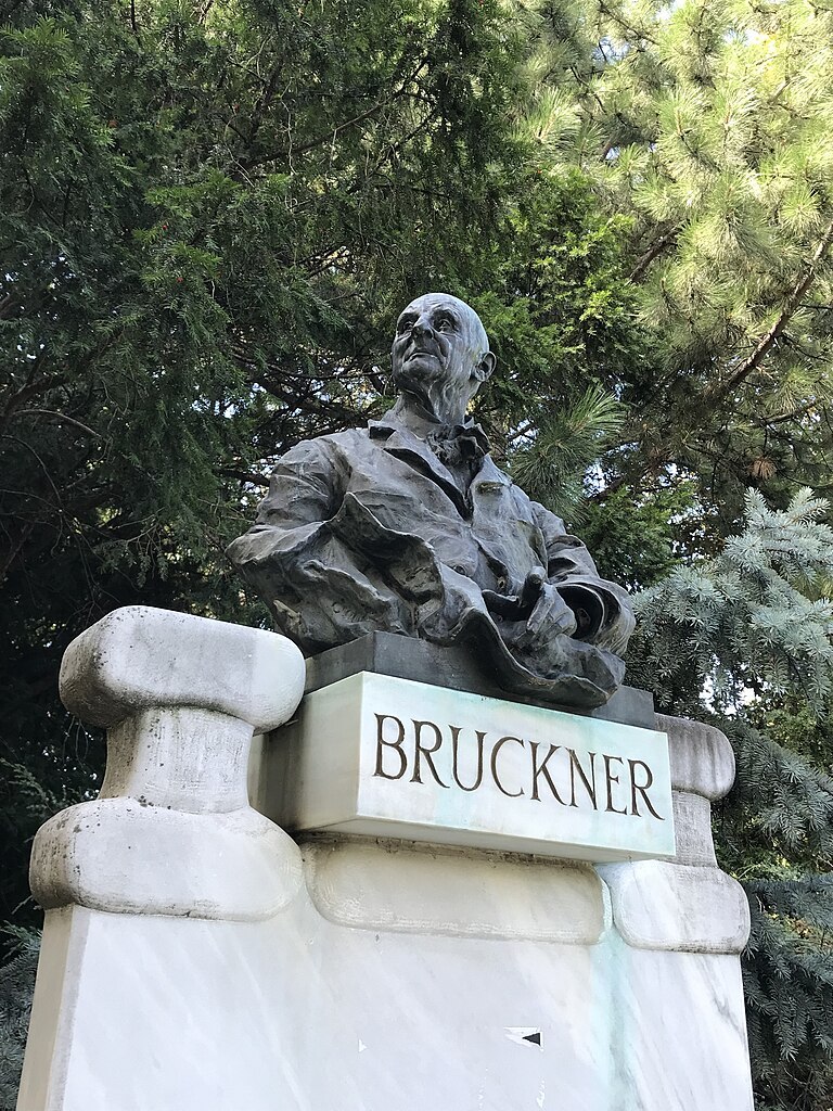 브루크너 사진.jpg