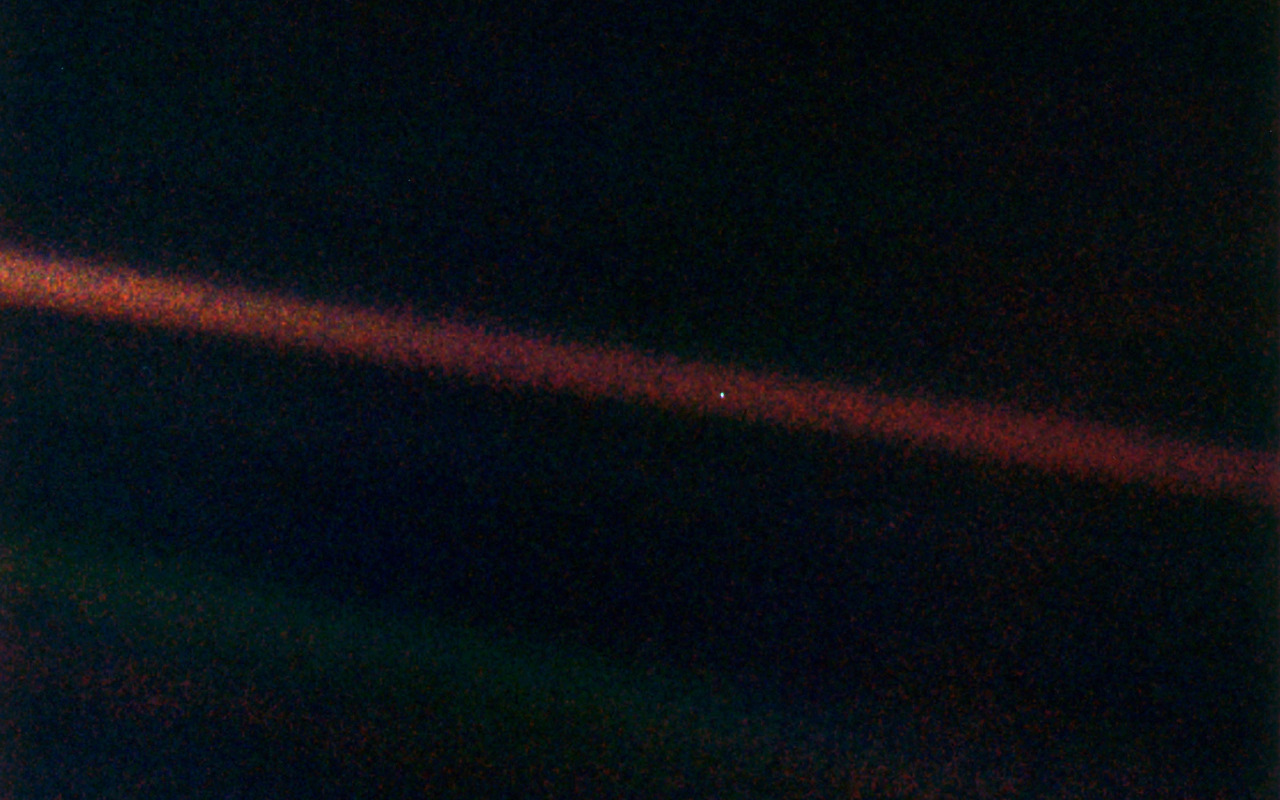 pale_blue_dot_1.jpg