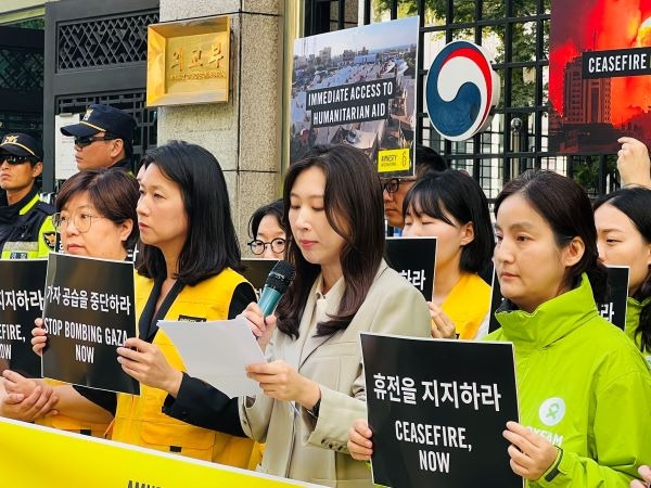 황지희 국경없는의사회 한국사무소 인도적지원 총괄 협력관이 발언하는 모습 .jpg