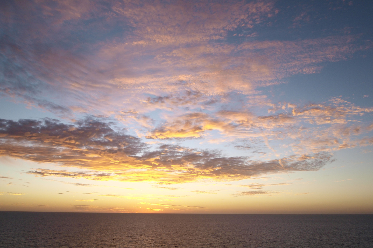 290410-정박중 일몰일출 028.jpg