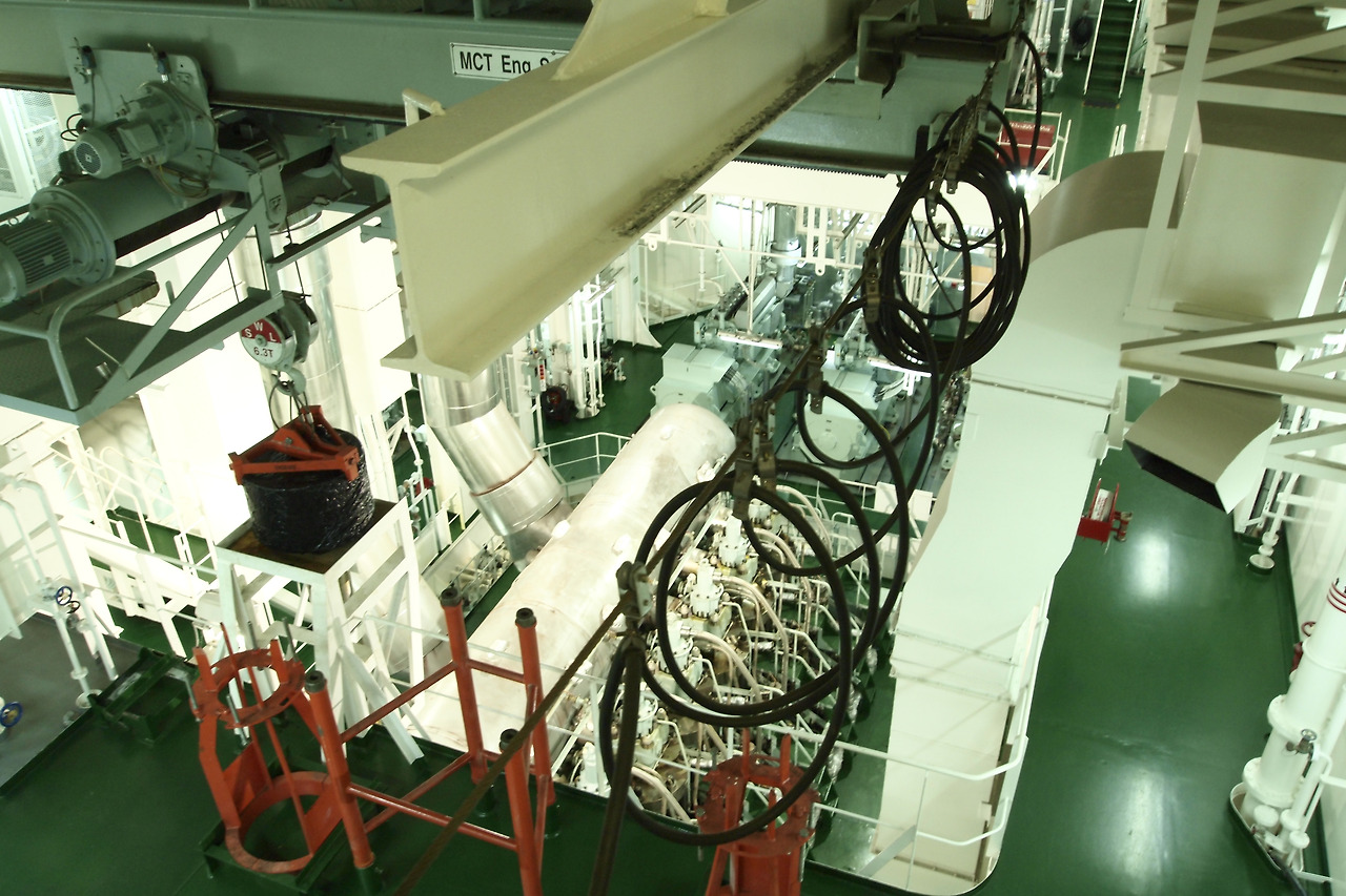 270410-포트헤드랜드 기관실 015.jpg