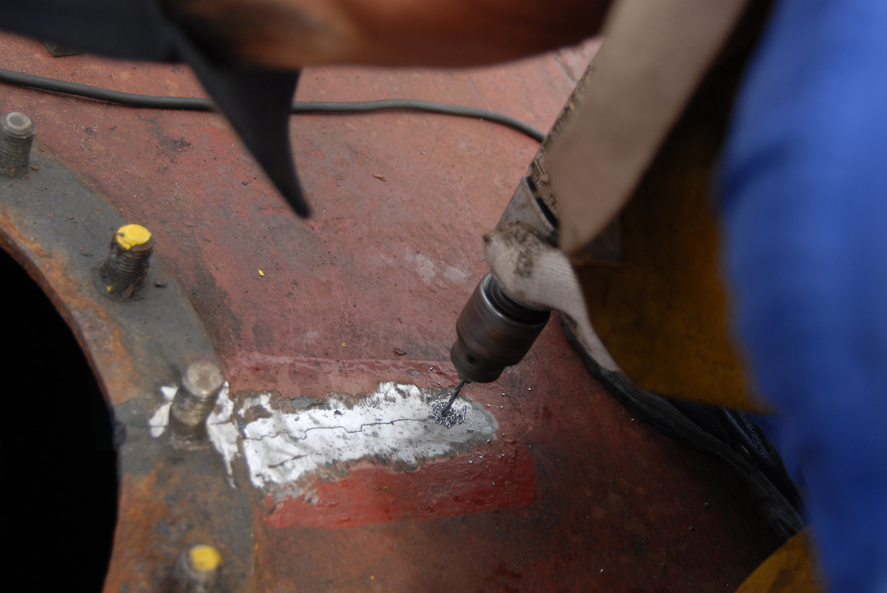 090831-발라스트탱크 맨홀 용접 003.jpg