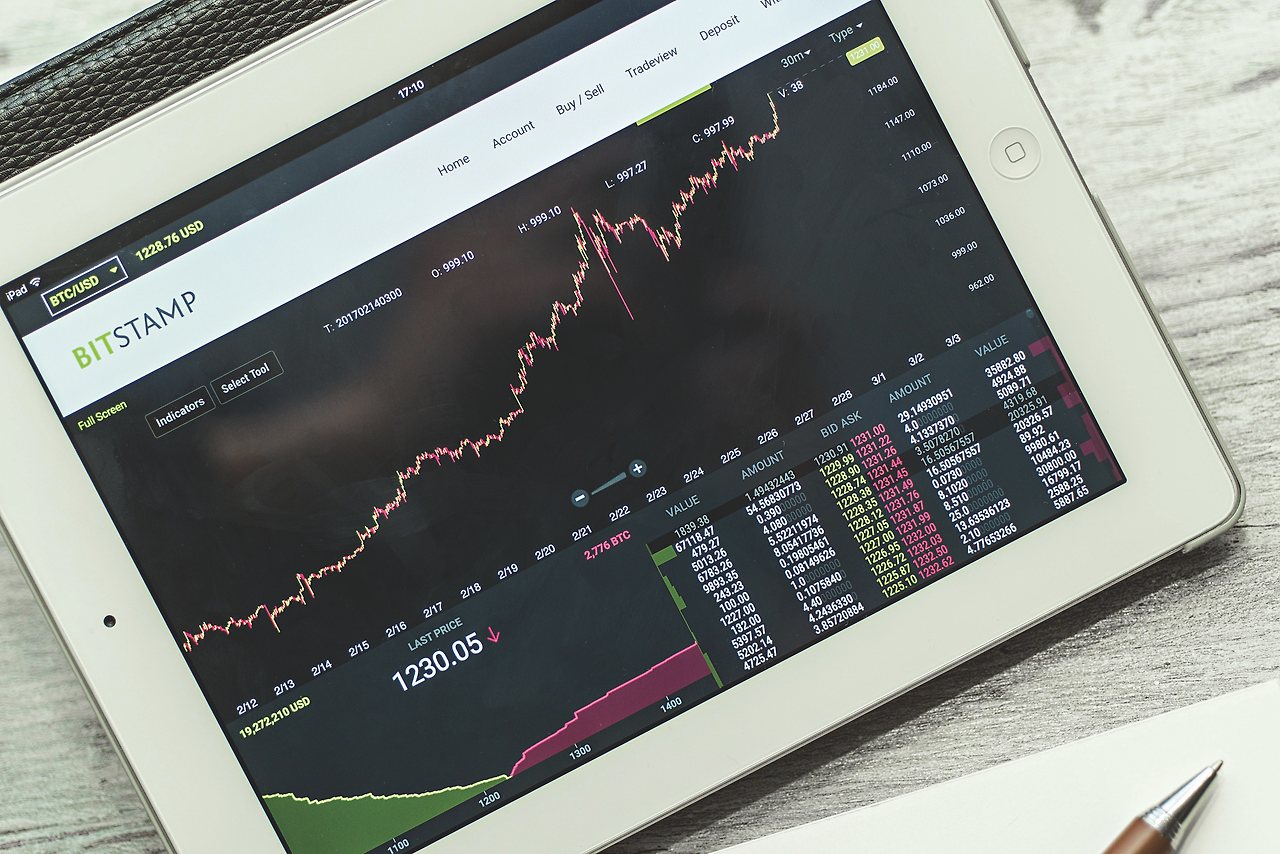 그림11_shutterstock_591582752(Roman Pyshchyk).jpg