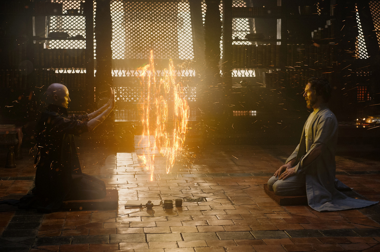 doctor-strange-tilda-swinton-benedict-cumberbatch1.jpg