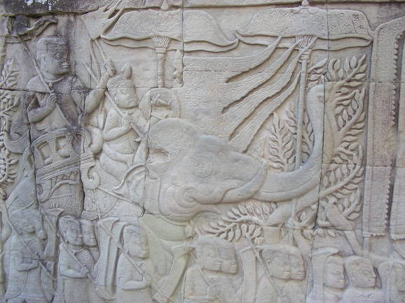 7.부조1.힌두신화의 이야기를 돋을새김으로 조각.jpg