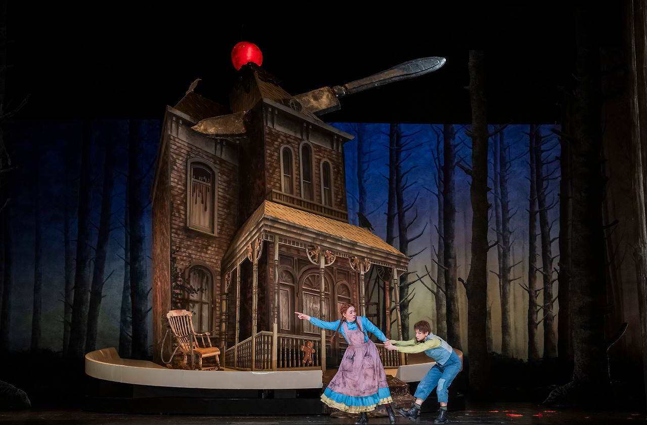 Heidi Stober as Gretel and Kate Lindsey as Hansel in Hansel and Gretel, The Royal Opera ©2024 Tristram Kenton.jpg