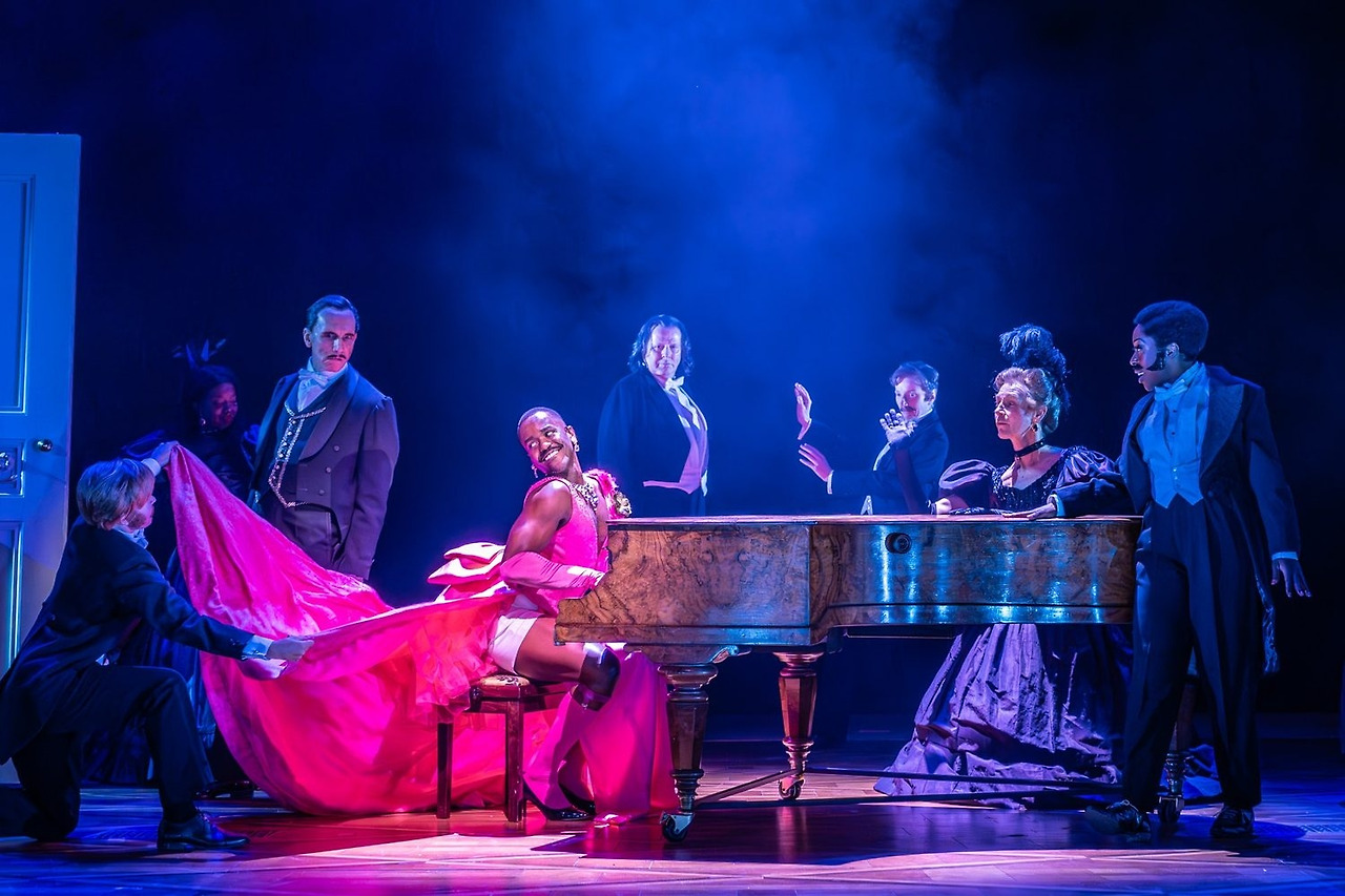 The-cast-of-The-Importance-of-Being-Earnest-National-Theatre-c-Marc-Brenner (1).jpg