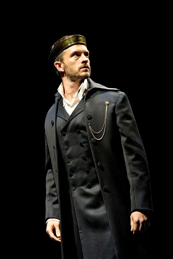 RII-Dr2-203-Jonathan-Bailey-2 (1).jpg