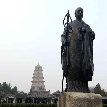 대안탑 앞의 현장.jpg