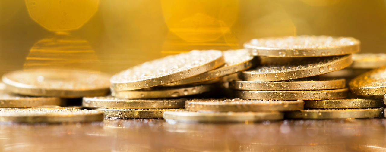 glittering-money-coins-6NFK5VW.jpg