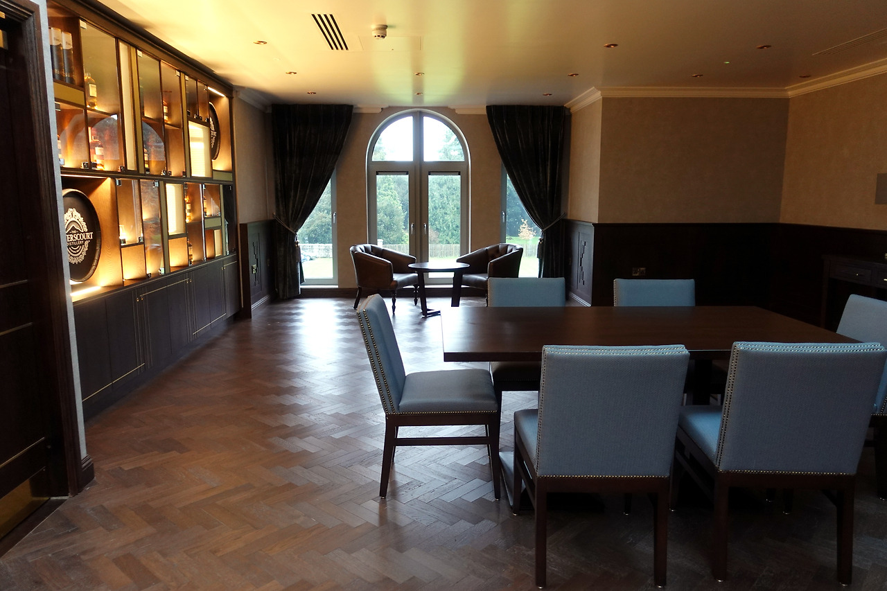 2019-11-21 23.13.45 copy.jpg