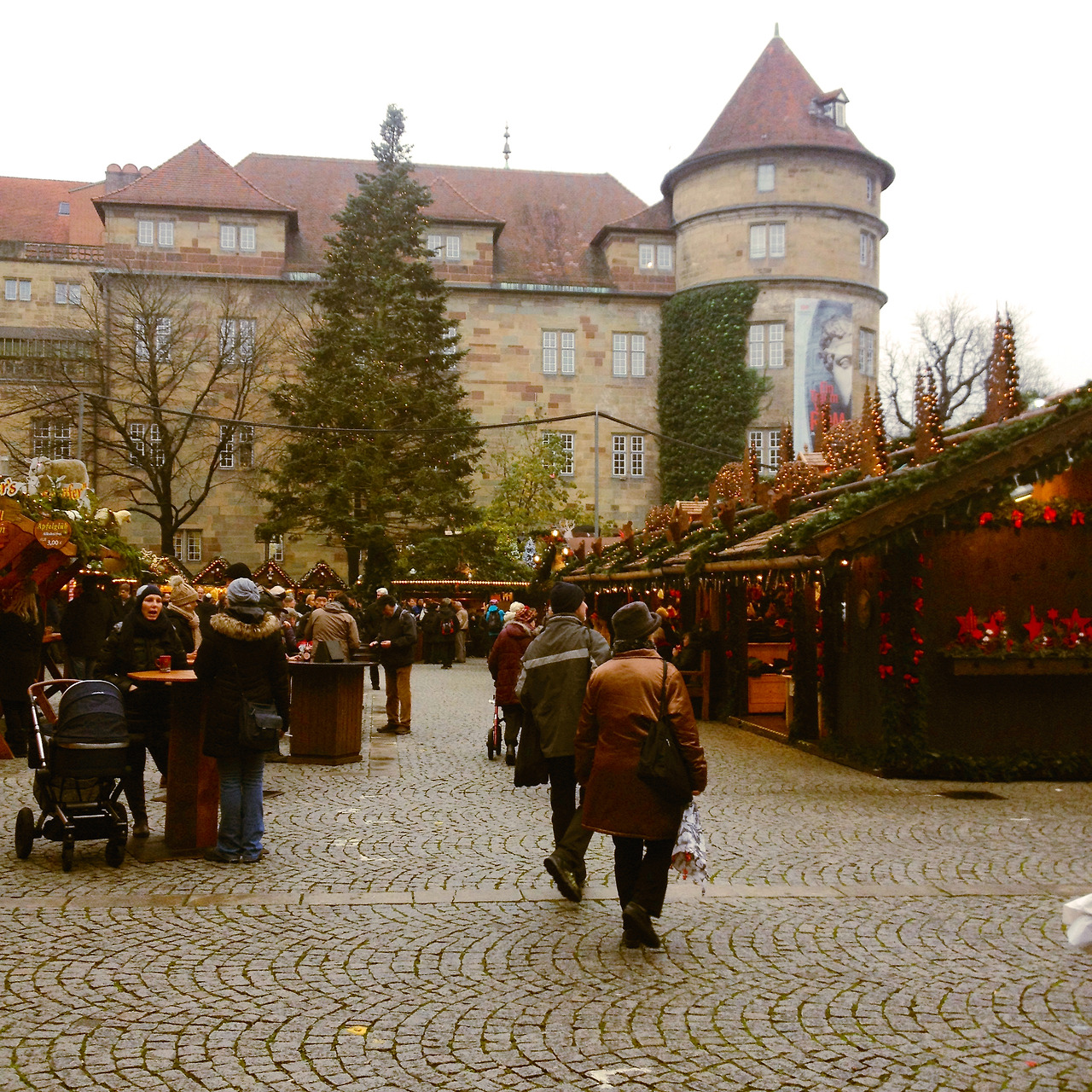 피아노스트 엘리제 여자의 스타트업 크리스마스 독일.jpg