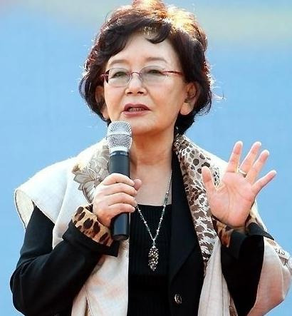 김수현 작가.jpg