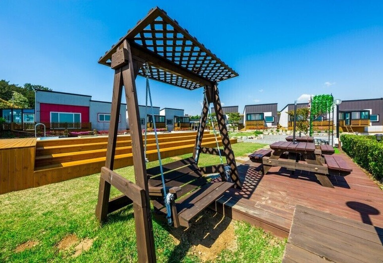 Korea_Pohang_Forever Pension 3.jpg