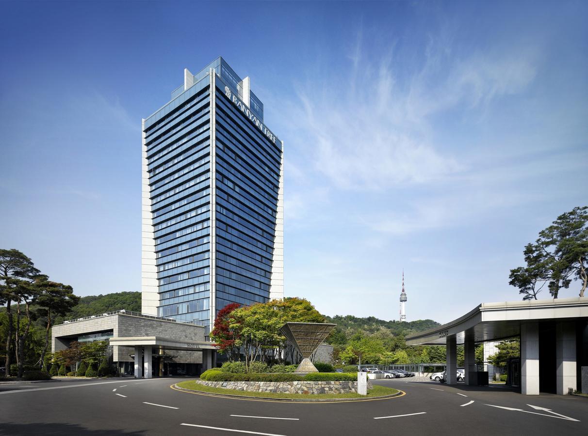 4. Seoul_Banyan Tree_Exterior.jpg