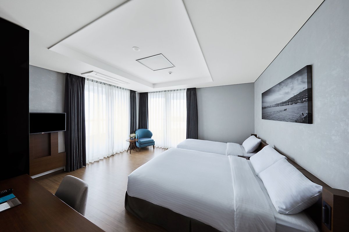 Korea_Felix_by_STX_Hotel__Suite_Hotelscom_2.jpg