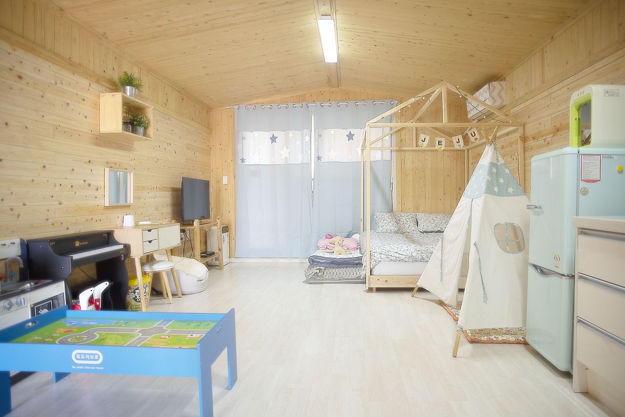 Jeju_Jeju Sunflower Pension_2.jpg