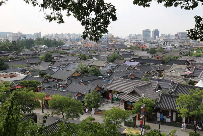 9_jeonju_traditional village.jpg
