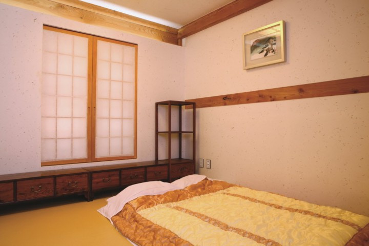 05_Korea_Jeolla do_Youngsanjae Hanok Hotel.jpg