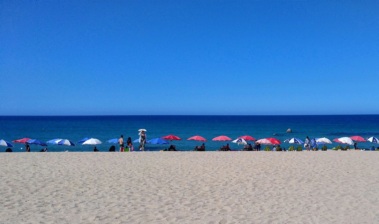 1. Korea_Gangneung_Beach.jpg