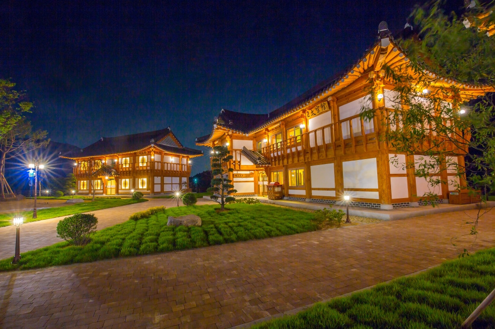 10_jeonju_Royal room of King_exterior.jpg