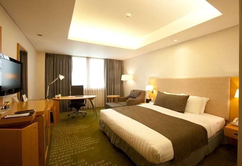 3_Ramada Songdo Hotel_interior.jpg