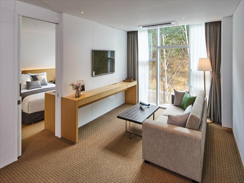 07_summer holiday_naksan beach hotel.jpg