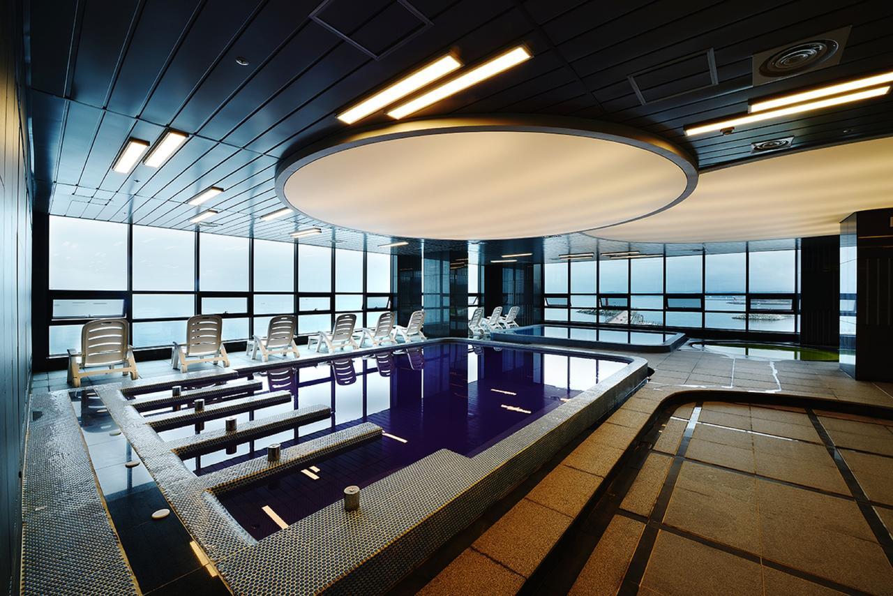 Korea-Sokcho-Ramada Hotel-Travel-Hotels.com-4.jpg