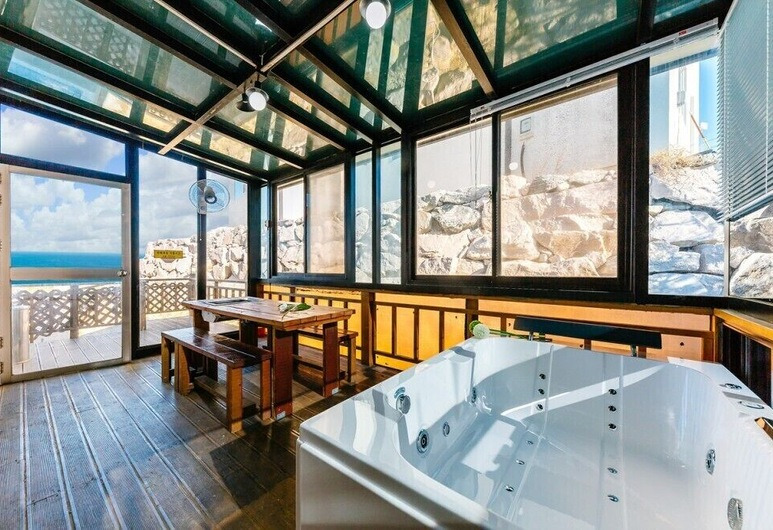 Korea_Pohang_Forever Pension 2.jpg