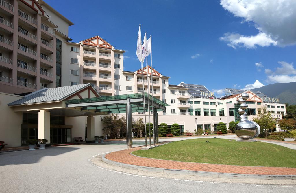 Ji-ri Mountain_THE-K JIRISAN FAMILY HOTEL1.jpg