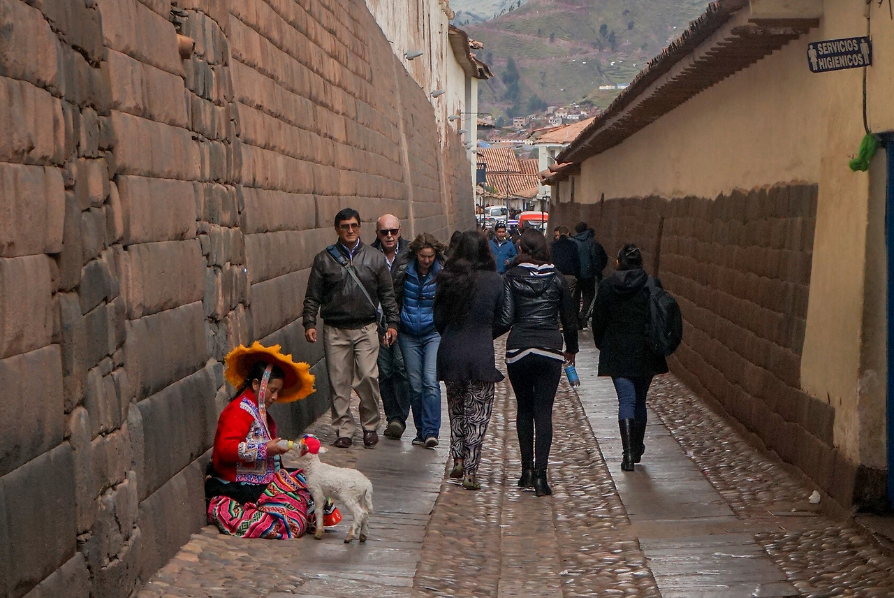 cusco_street1-Hotels.com.jpg