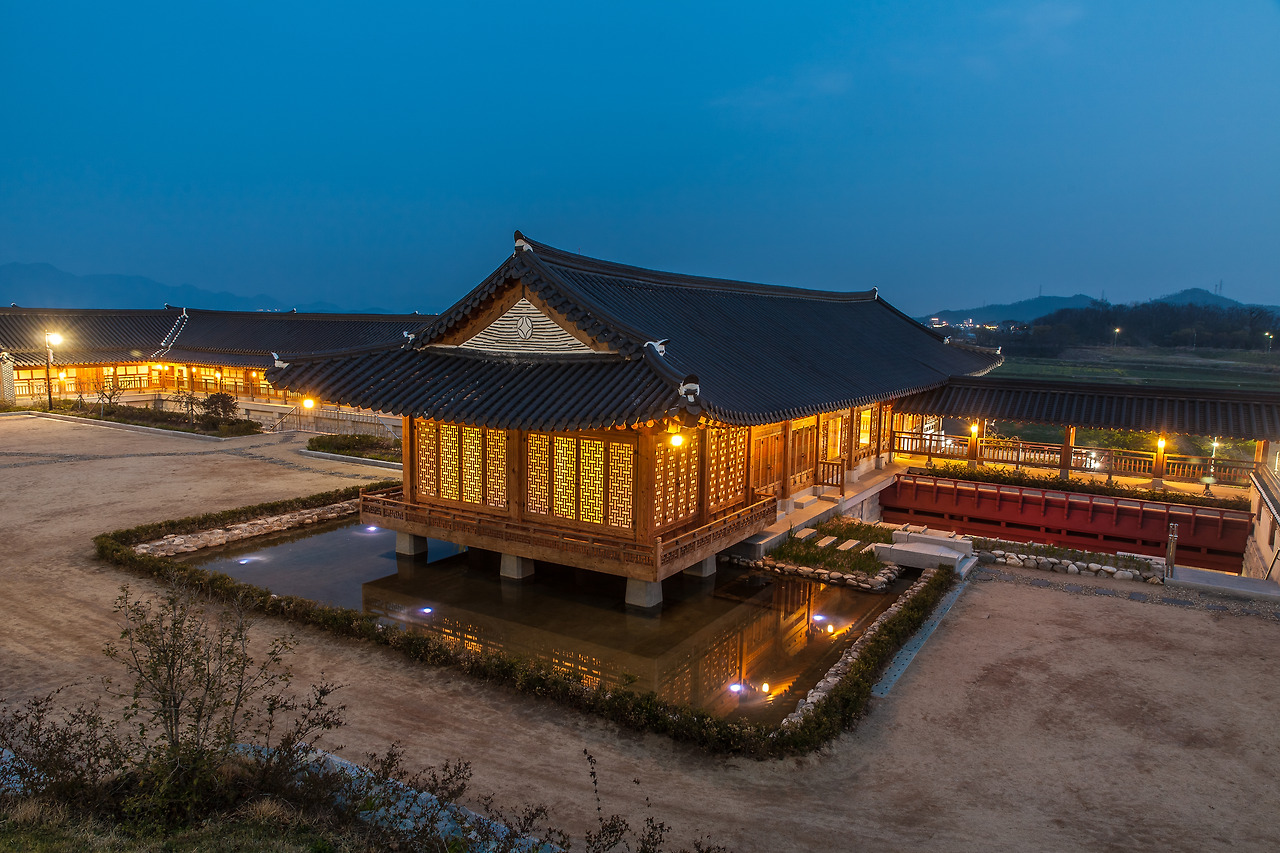 03_Korea_Jeolla do_Youngsanjae Hanok Hotel.jpg