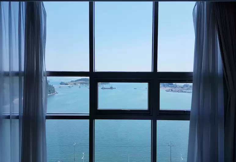 7. Korea_Yeosu_Benikia_View.jpg