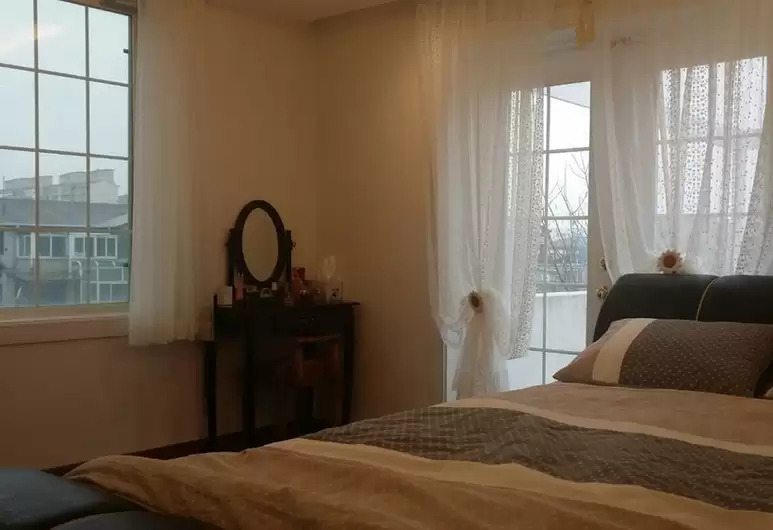 Incheon Airport_Harumi Guesthouse_room1.jpg