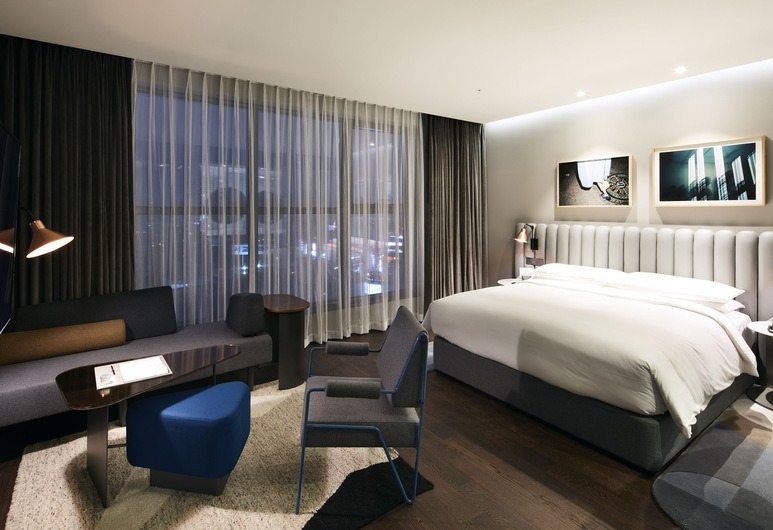 Korea_Seoul_RYSE, Autograph Collection 2.jpg